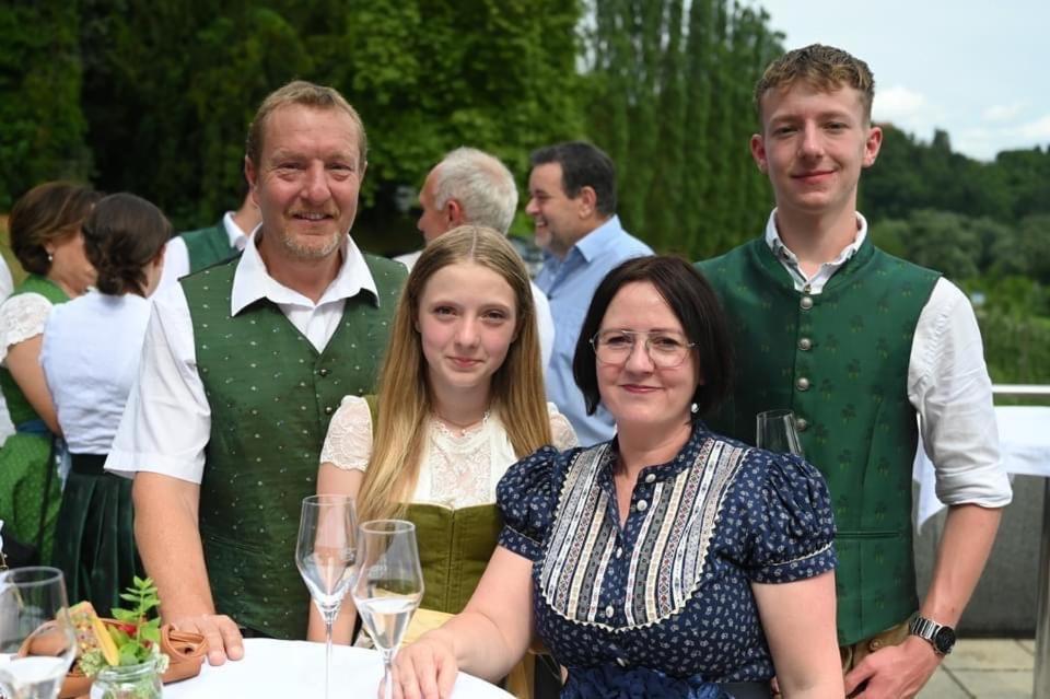 Zweytick Gaestezimmer Weingut Ratsch an der Weinstraße エクステリア 写真