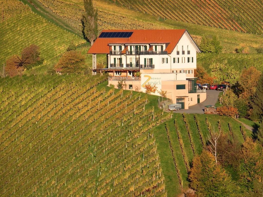 Zweytick Gaestezimmer Weingut Ratsch an der Weinstraße エクステリア 写真