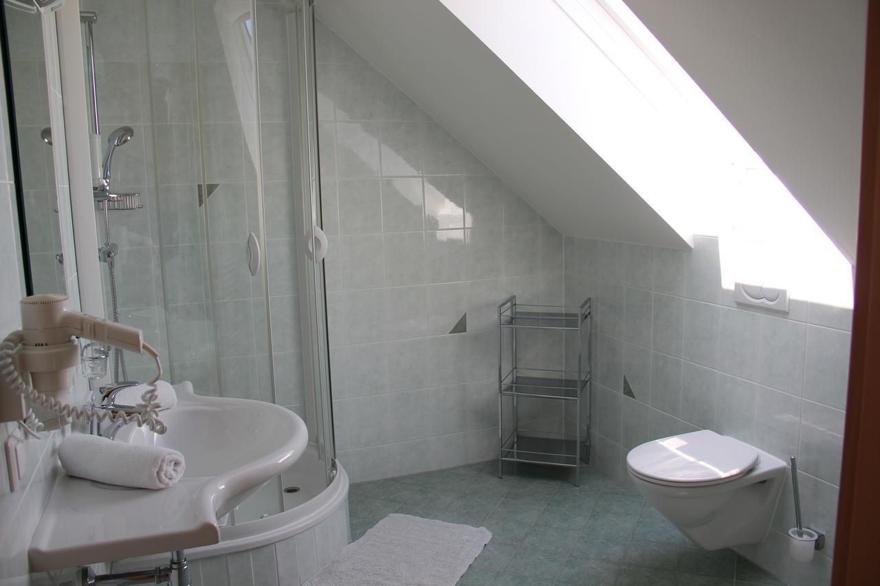 Zweytick Gaestezimmer Weingut Ratsch an der Weinstraße エクステリア 写真
